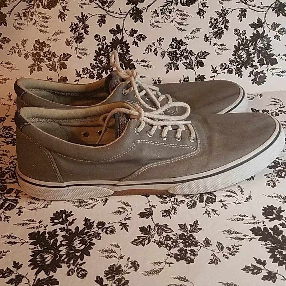 Sperry mens gray 13. B180